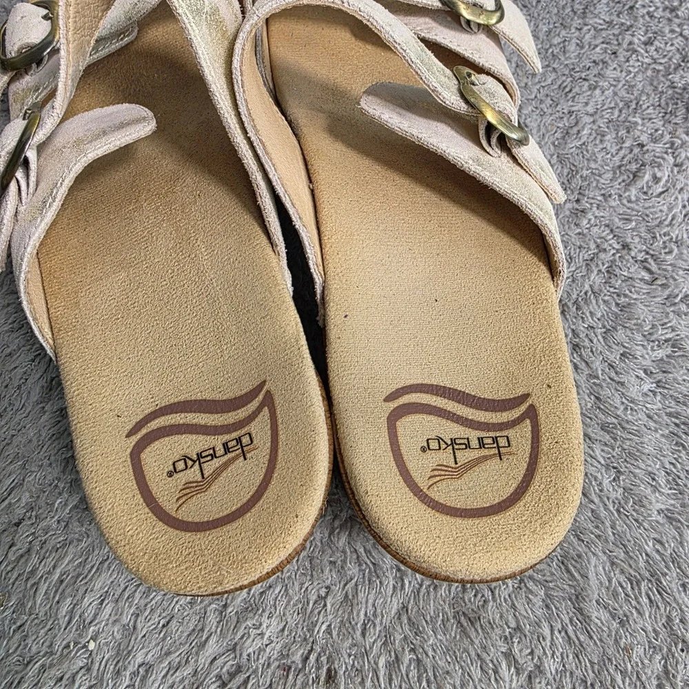 Dansko Platform Sandals Gold Metallic Leather Buckle Wedge Womens 39‎ Excellent